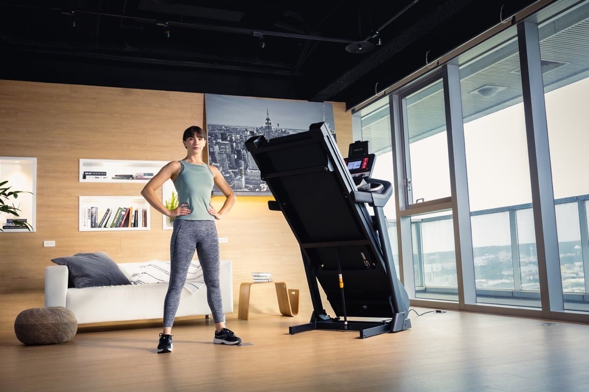 Sole F63 Treadmill - Image 2