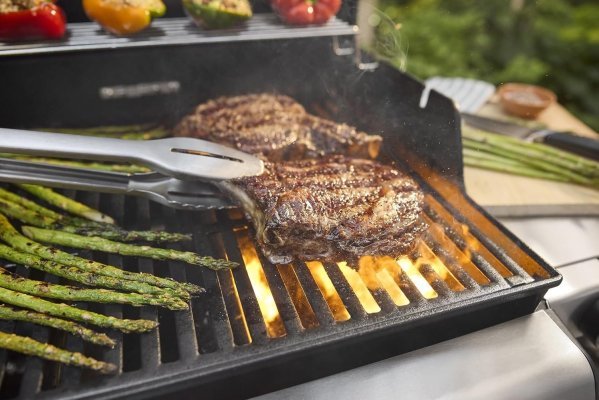 Weber Spirit E-435 4-Burner Natural Gas Grill - Image 5