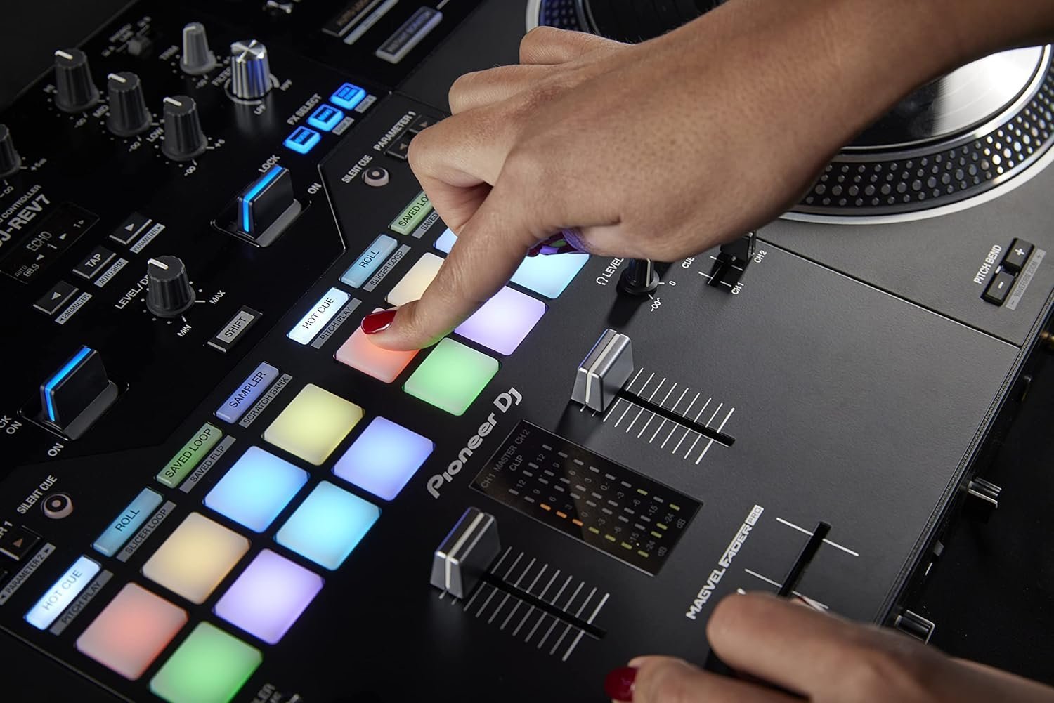 Pioneer DJ DDJ-REV7 DJ Controller - Image 5