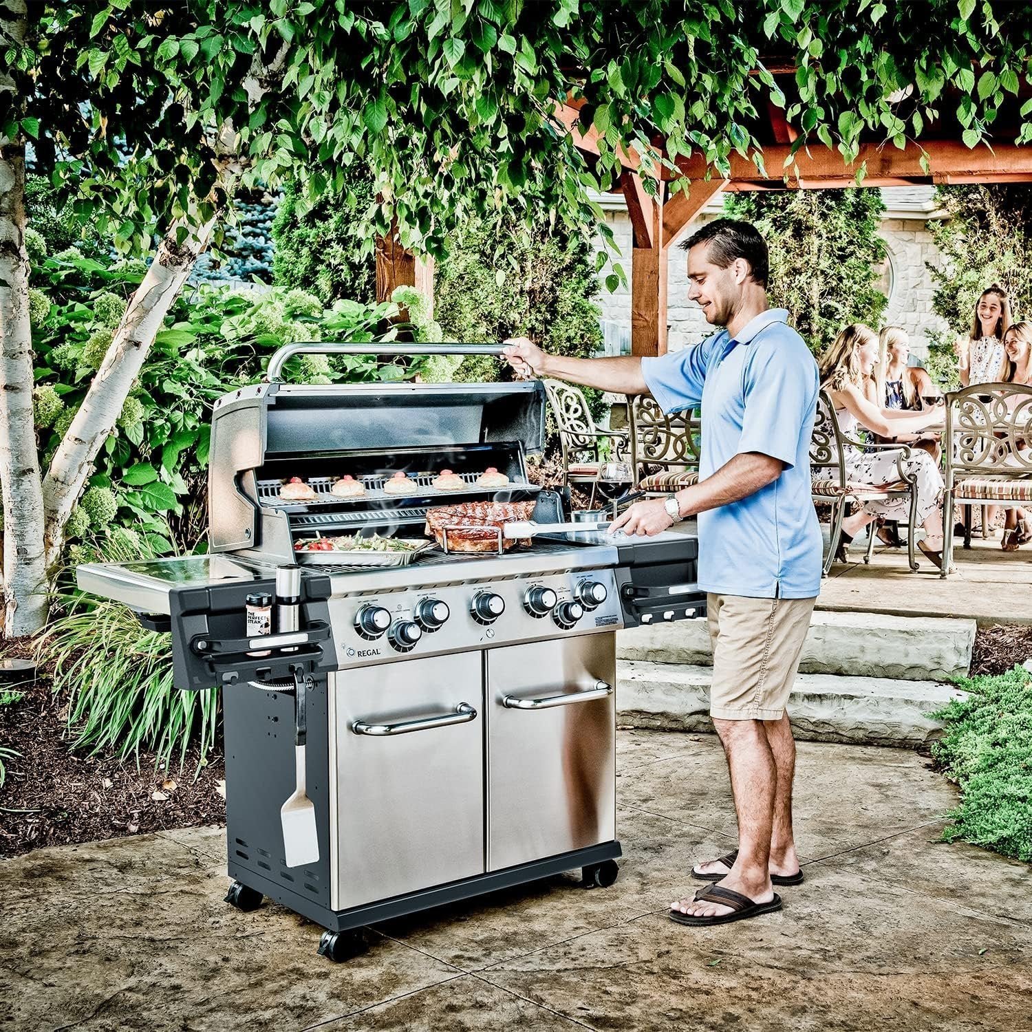 Broil King Regal S 590 Pro Gas Grill BK95834 - Image 4