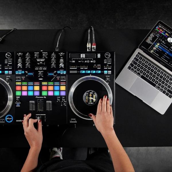 Pioneer DJ DDJ-REV7 DJ Controller - Image 11