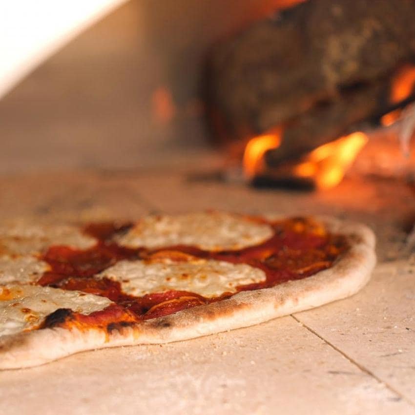 Forno Venetzia Torino 500 62-Inch Outdoor Wood-Fired Pizza Oven – Copper - Image 12