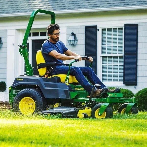 John Deere Z530M 54-In. Zero-Turn Riding Lawn Mower 24 HP V-Twin Gas Engine Dual Hydrostatic Transmission - Image 4